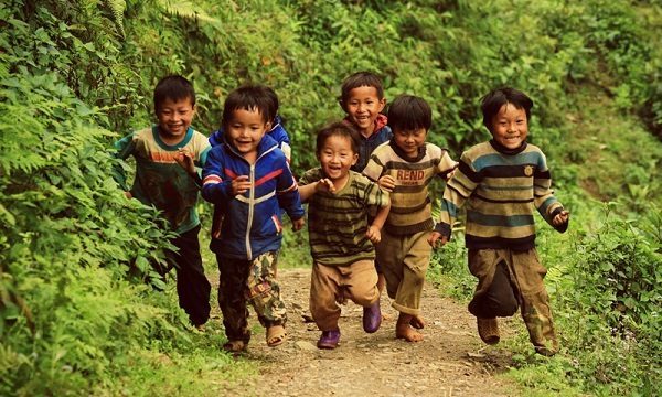 Misamom Việt Nam đem yêu thương đến trẻ em vùng cao